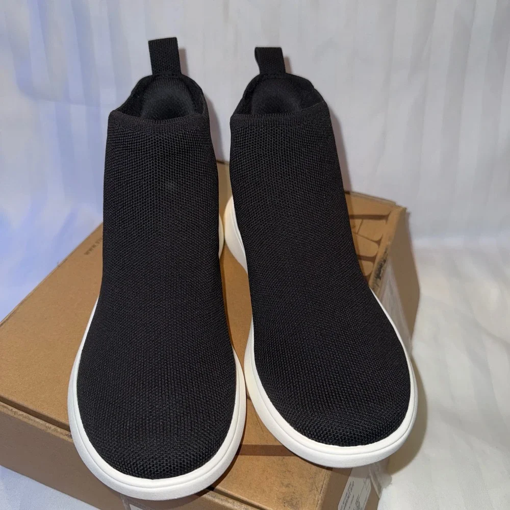 VIVAIA Black Knit Chelsea Boots Women's Slip On Water Repellent Comfortable US 8